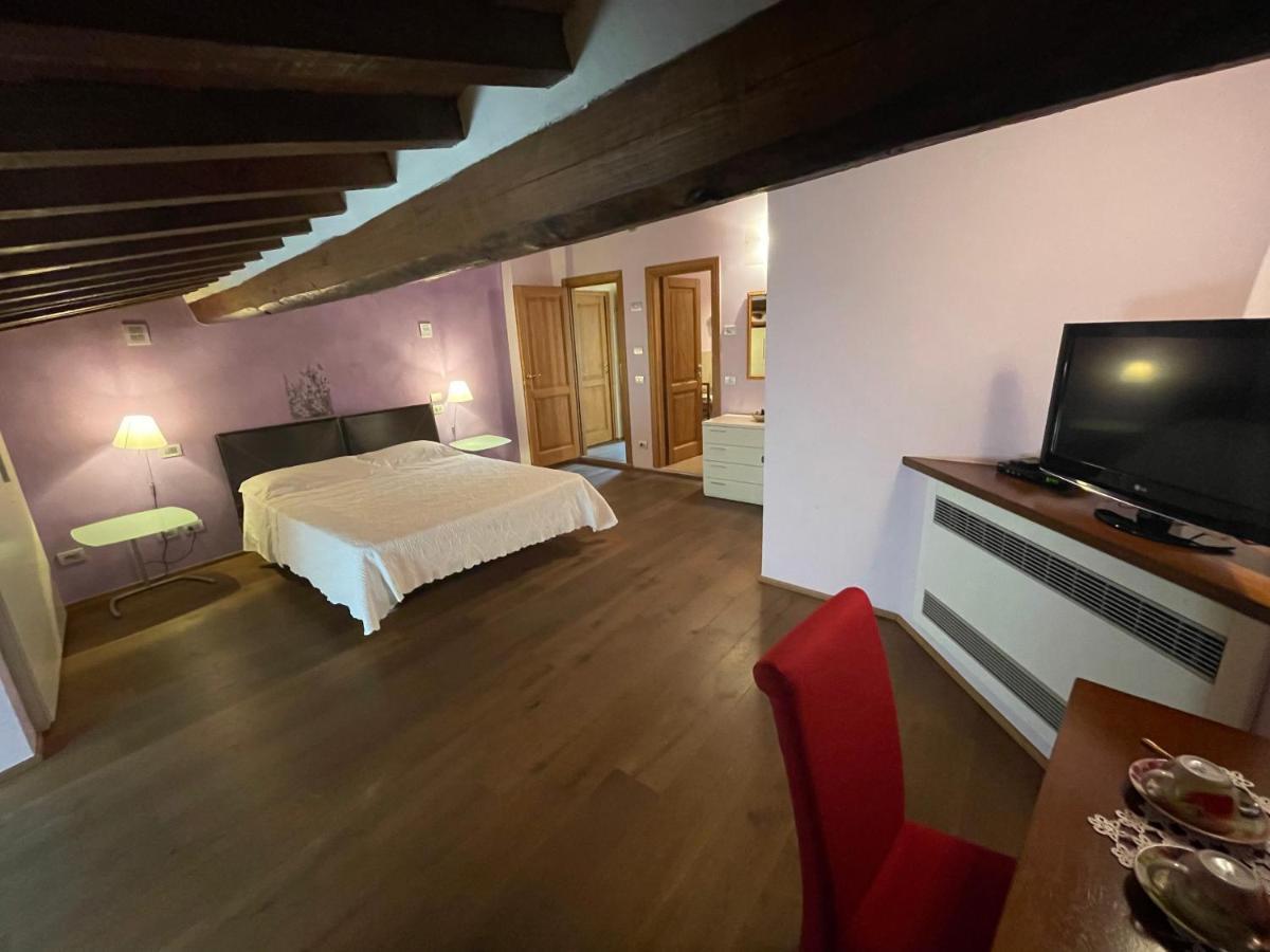 Il Corso Di Montepulciano Bed & Breakfast Luaran gambar