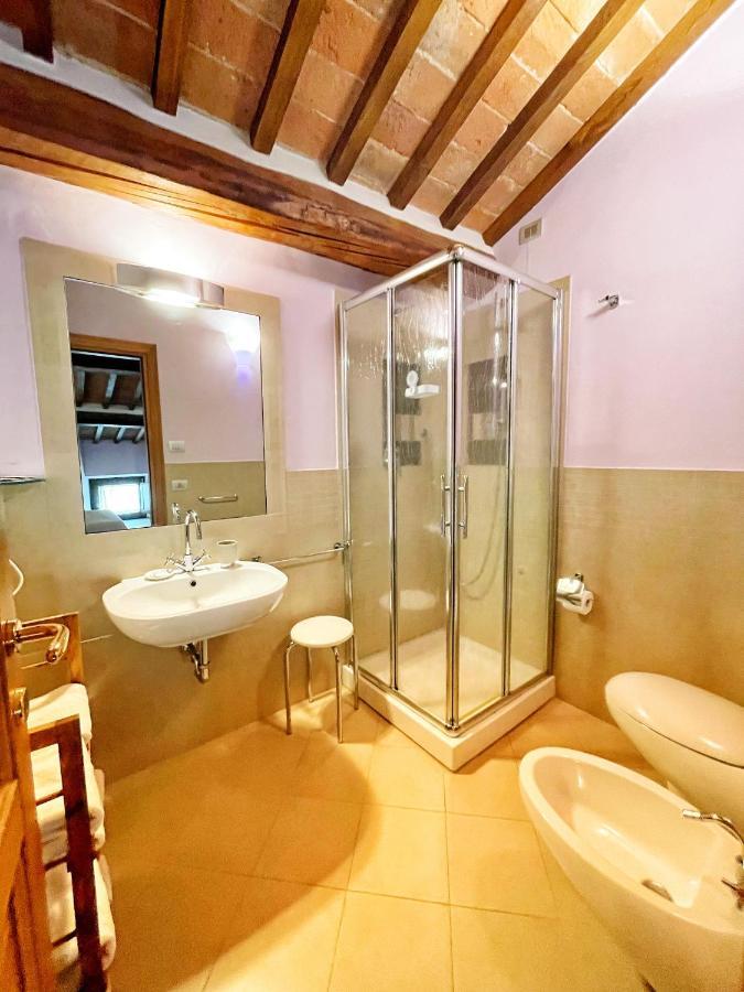 Il Corso Di Montepulciano Bed & Breakfast Luaran gambar
