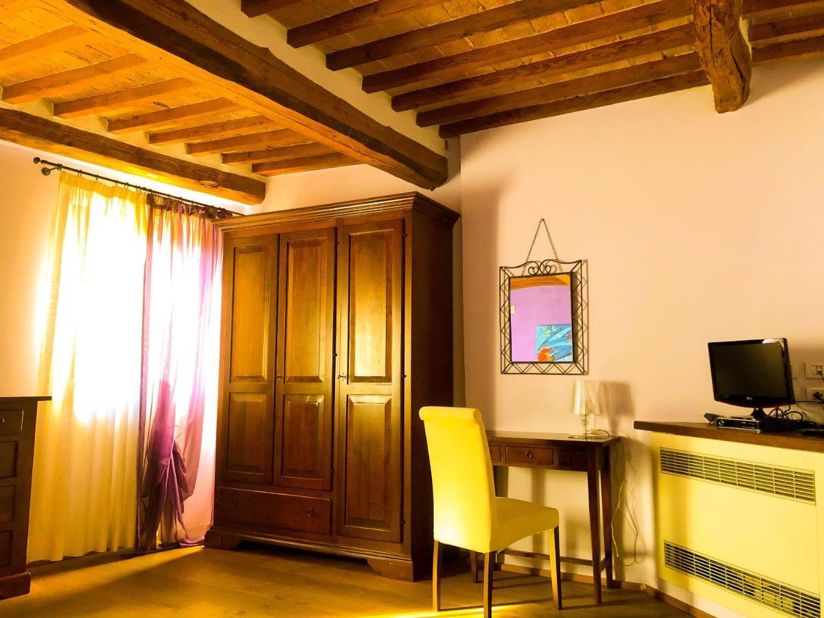 Il Corso Di Montepulciano Bed & Breakfast Luaran gambar